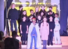 "Der Eisprinz und seine Freunde" - eine Theater-Aufführung im Schulhaus Höhe