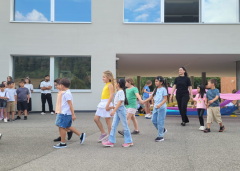 Begrüssung der 1. Klassen im Schulhaus Höhe