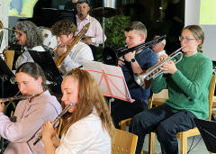 Die Band der Musikschule brillierte beim Festkonzert der «Big Band Stadtmusik Aarburg»
